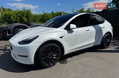 Позашляховик / Кросовер Tesla Model Y 2022 в Благовіщенську