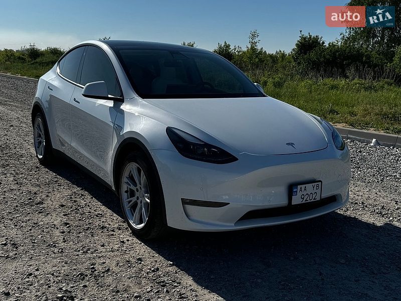 Tesla Model Y 2022 Tesla Model Y 2022