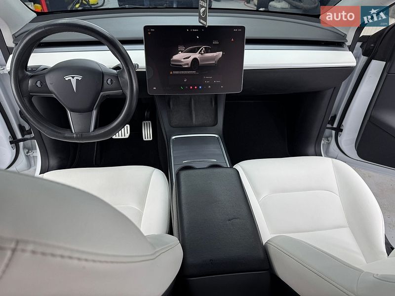 Позашляховик / Кросовер Tesla Model Y 2022 в Кіцмані