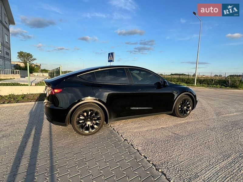 Внедорожник / Кроссовер Tesla Model Y 2021 в Виннице