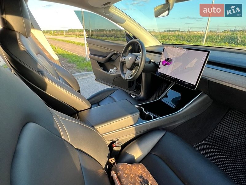 Внедорожник / Кроссовер Tesla Model Y 2021 в Виннице