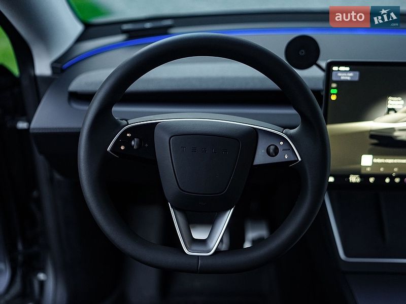 Позашляховик / Кросовер Tesla Model Y 2025 в Львові