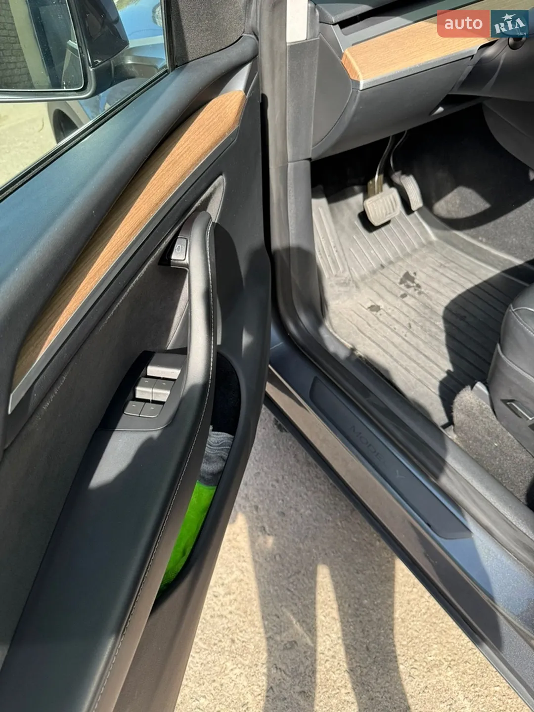 2023 Tesla Model Y - мініатюра 26