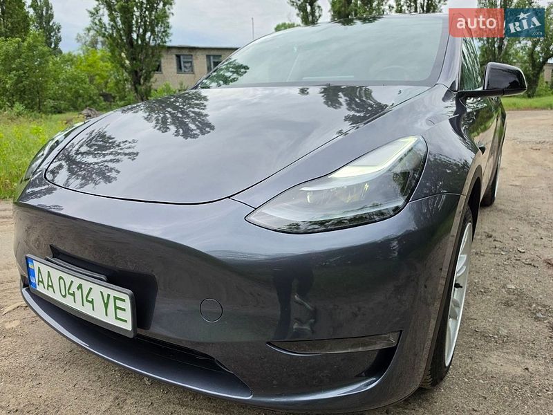 Позашляховик / Кросовер Tesla Model Y 2023 в Дніпрі