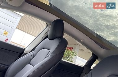 Внедорожник / Кроссовер Tesla Model Y 2021 в Тернополе