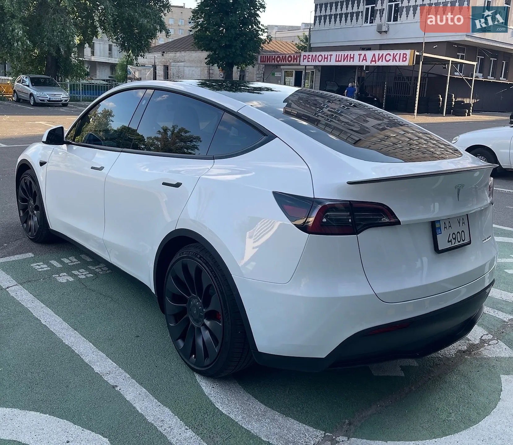 2022 Tesla Model Y - мініатюра 5