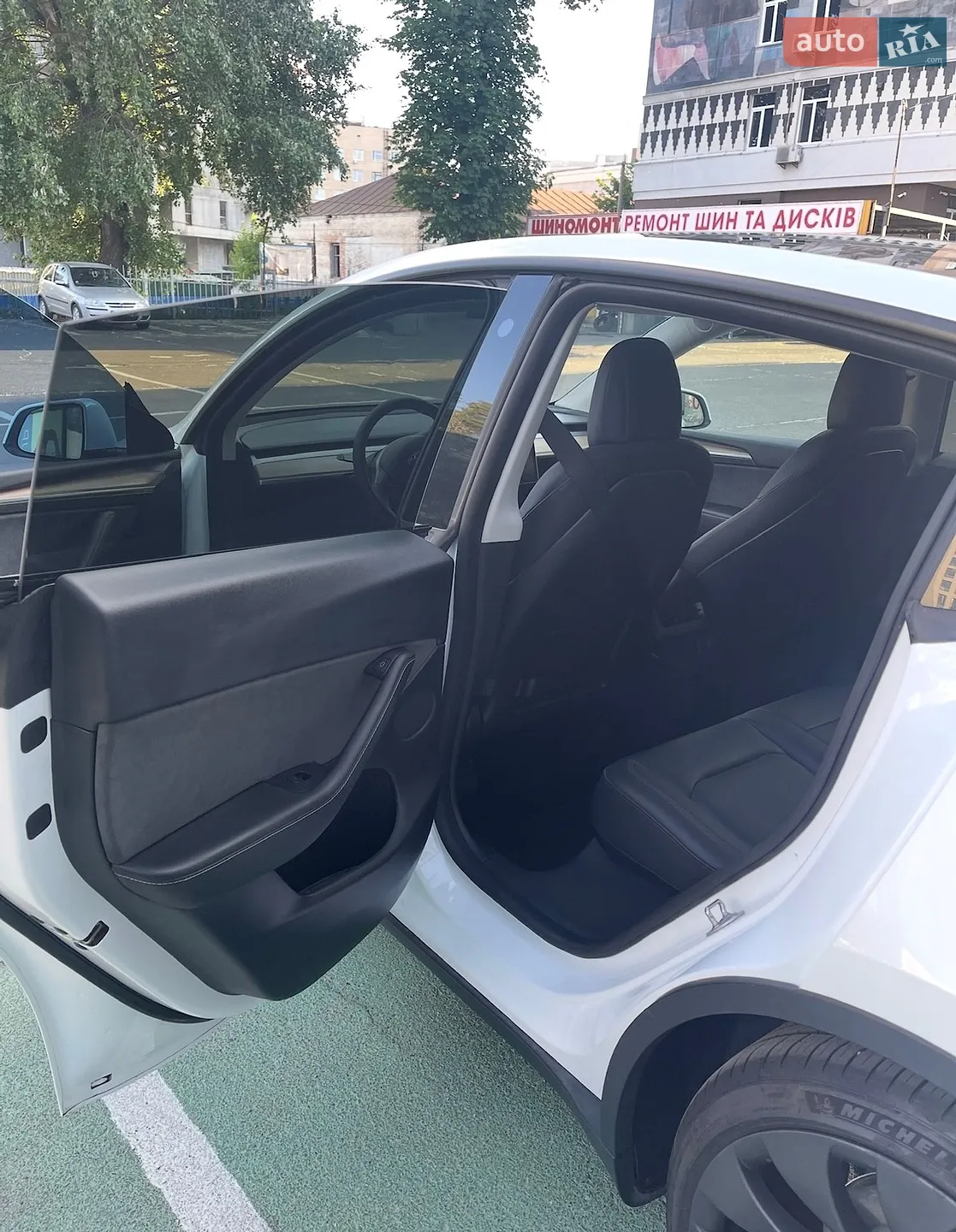2022 Tesla Model Y - мініатюра 10