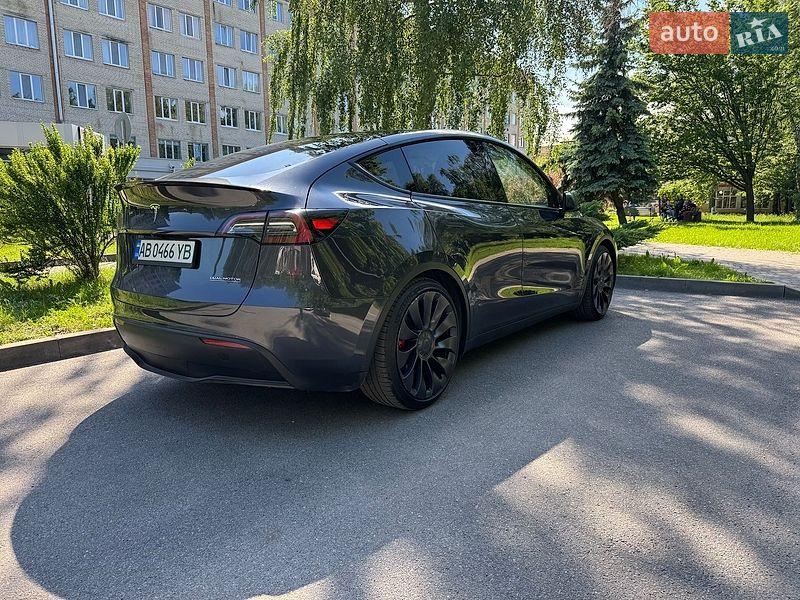 Внедорожник / Кроссовер Tesla Model Y 2024 в Виннице