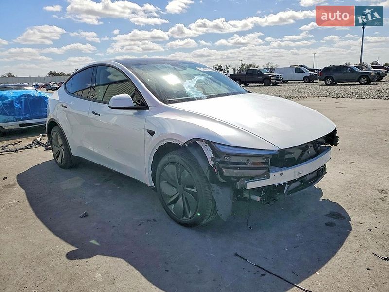 Позашляховик / Кросовер Tesla Model Y 2026 в Львові
