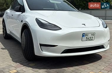 Внедорожник / Кроссовер Tesla Model Y 2022 в Луцке