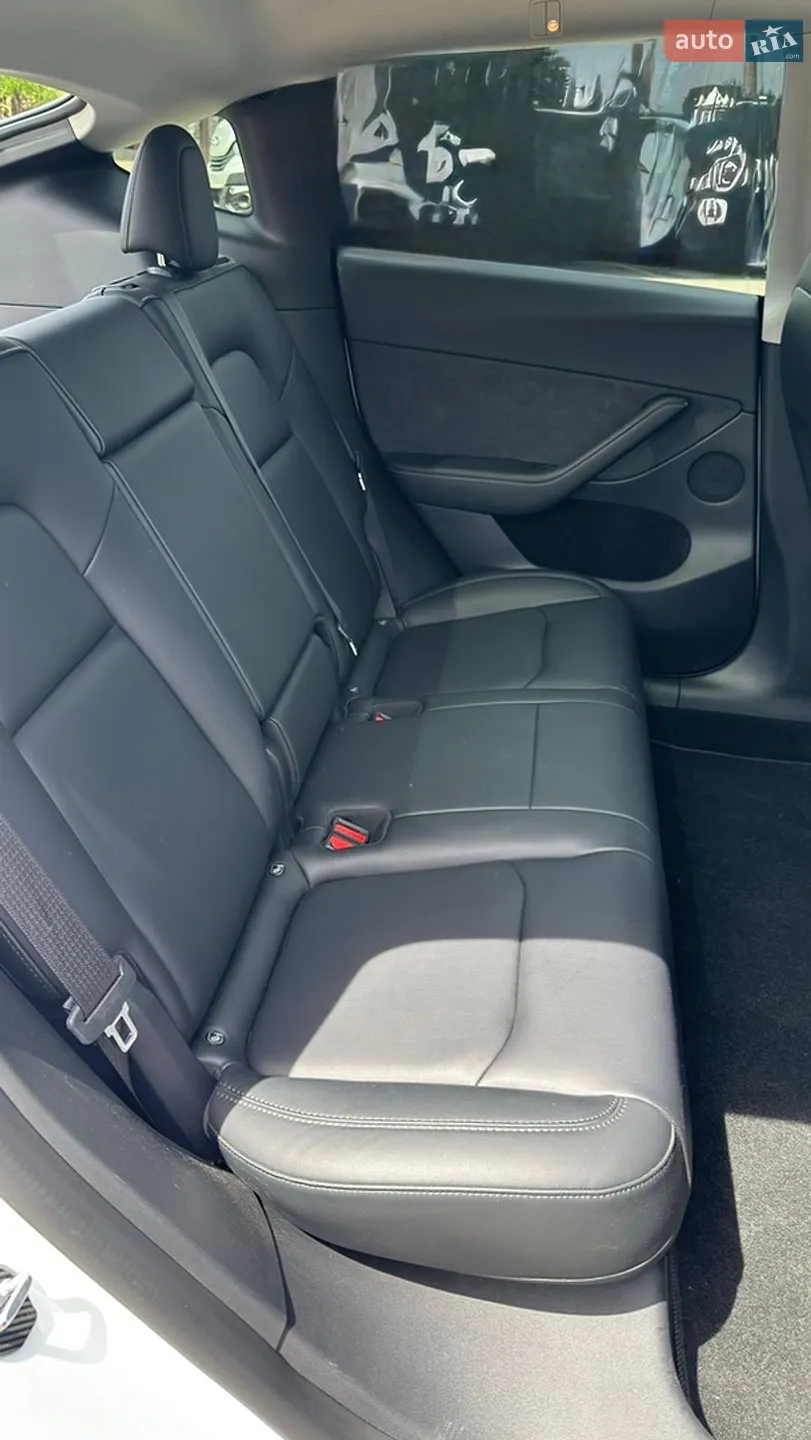 2022 Tesla Model Y - мініатюра 38
