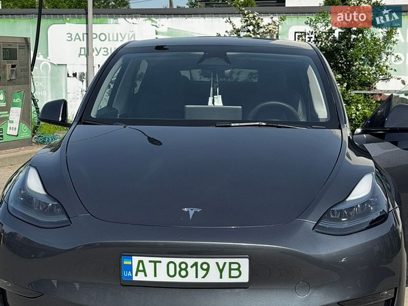 Позашляховик / Кросовер Tesla Model Y 2023 в Івано-Франківську