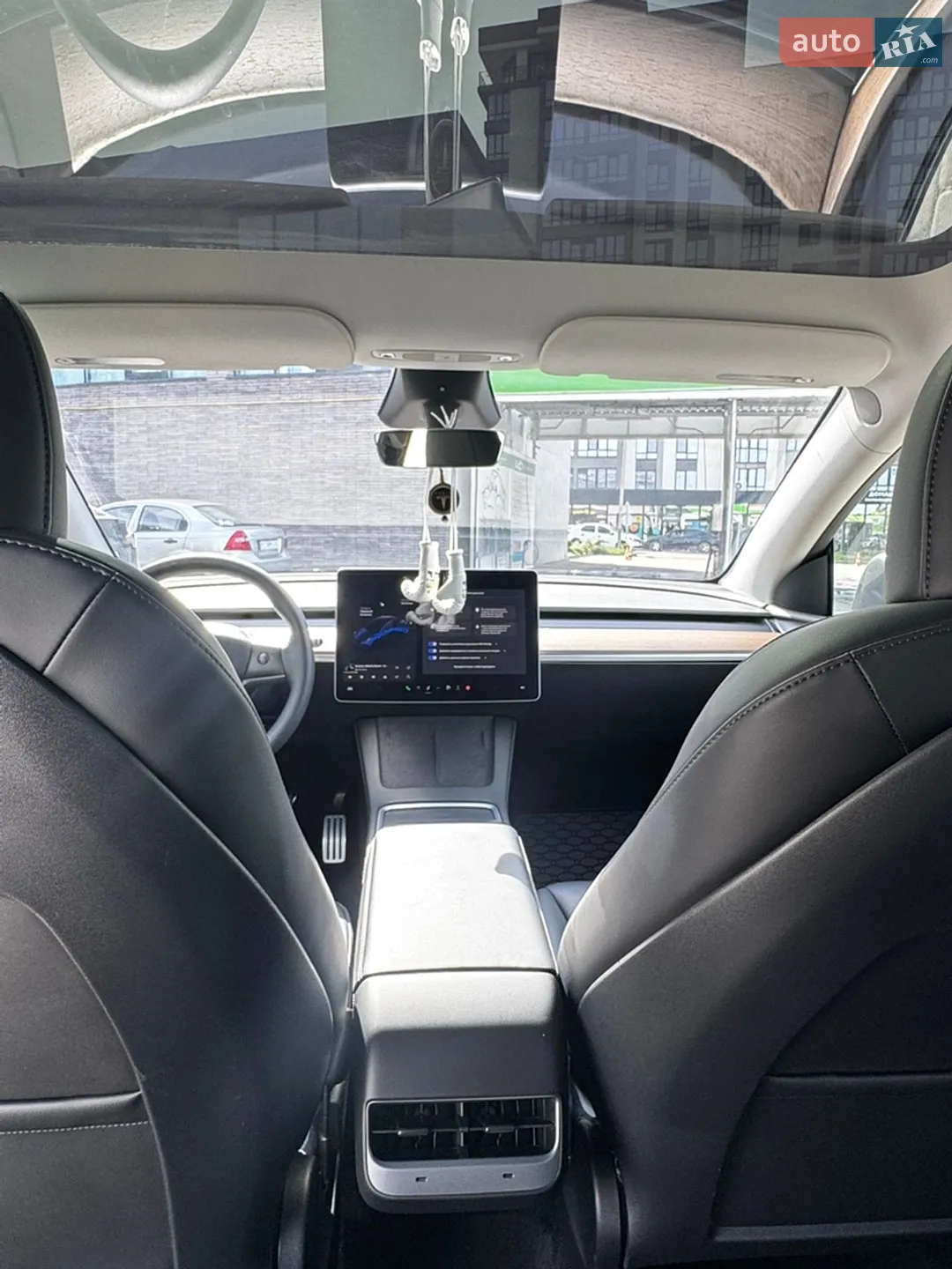 2023 Tesla Model Y - мініатюра 23