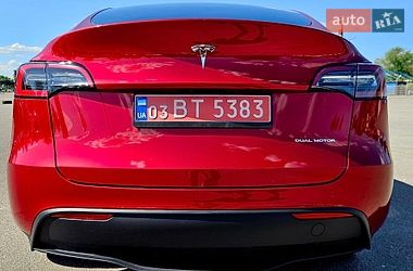 Позашляховик / Кросовер Tesla Model Y 2024 в Дніпрі