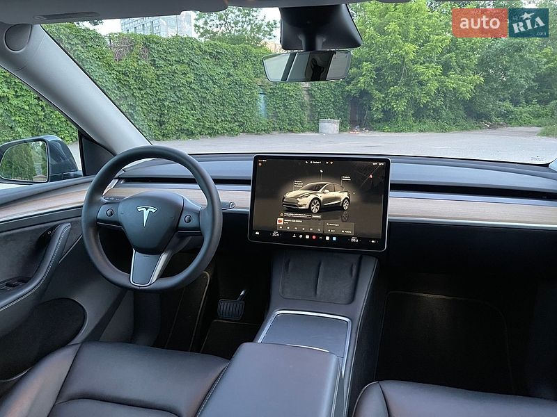 Внедорожник / Кроссовер Tesla Model Y 2023 в Днепре