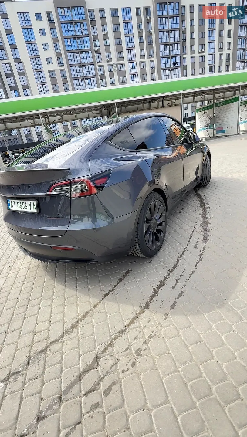 2021 Tesla Model Y - мініатюра 3