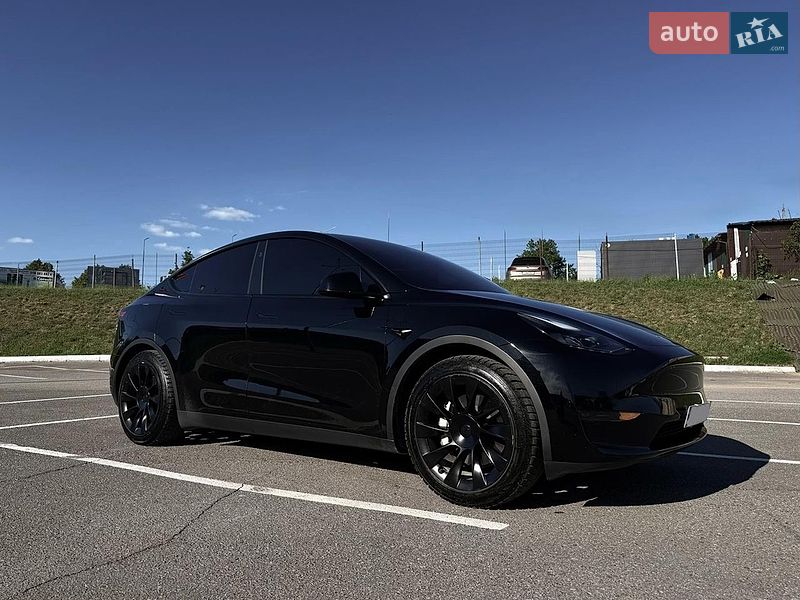 Позашляховик / Кросовер Tesla Model Y 2024 в Вінниці