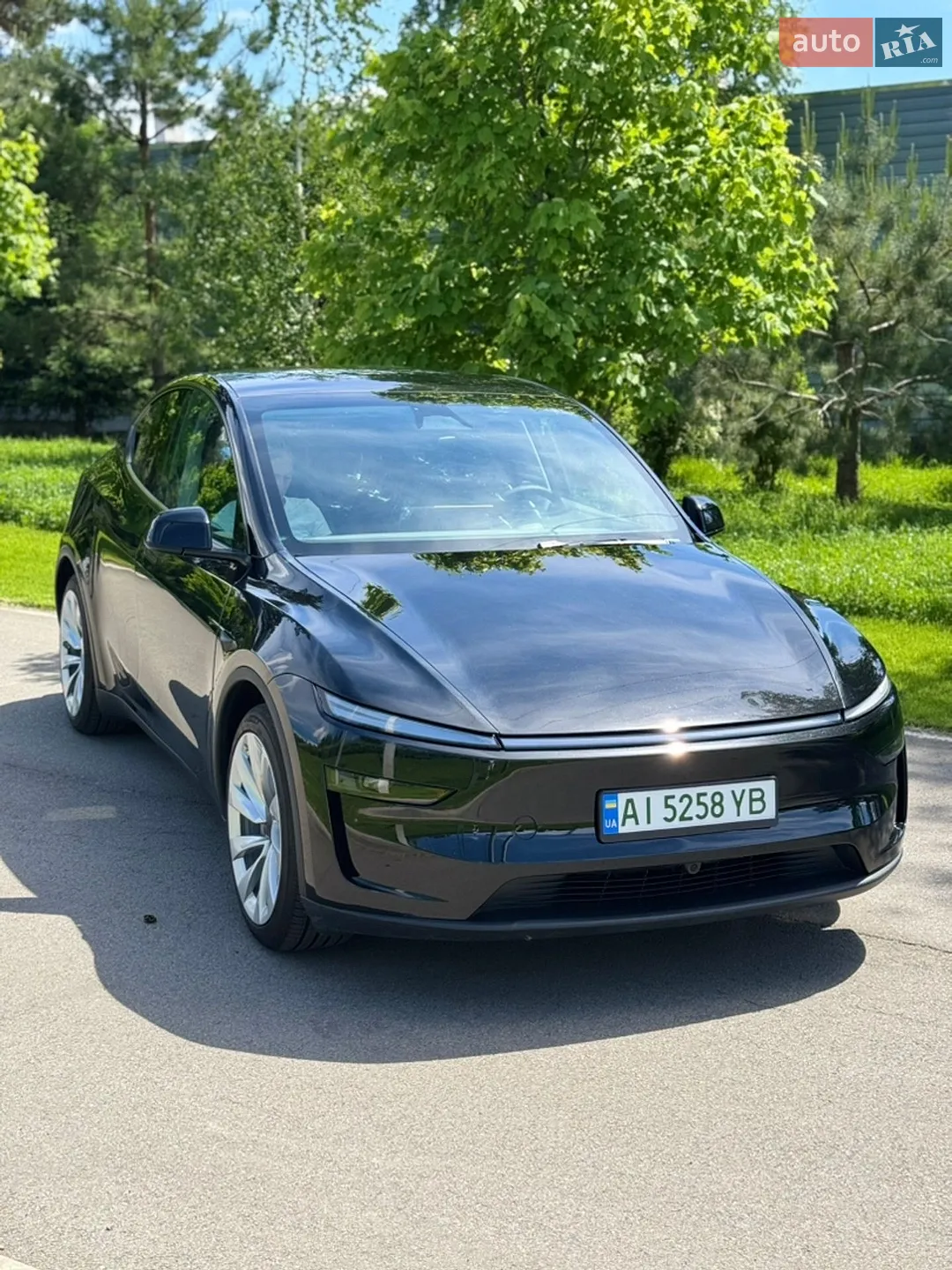 2025 Tesla Model Y - мініатюра 2