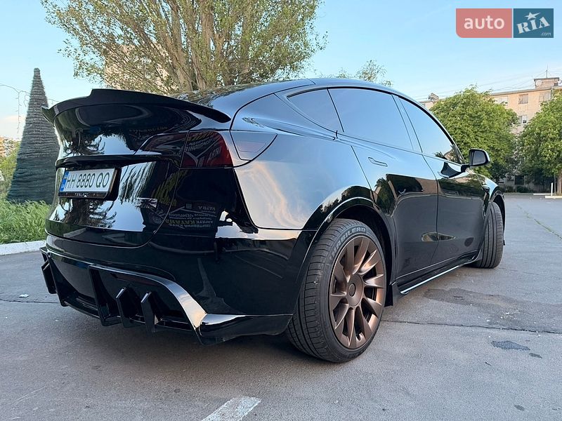 Внедорожник / Кроссовер Tesla Model Y 2023 в Великодолинском