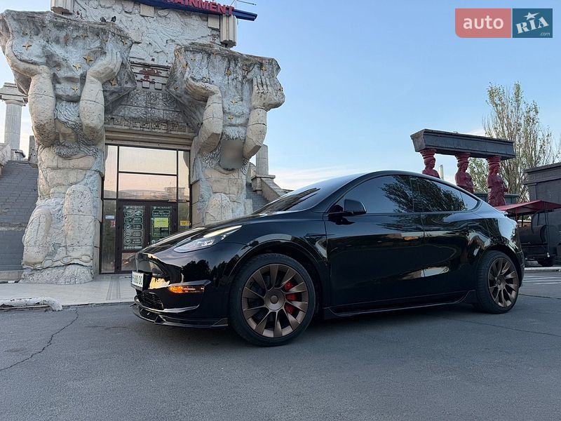 Внедорожник / Кроссовер Tesla Model Y 2023 в Великодолинском
