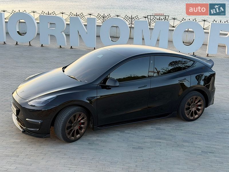 Внедорожник / Кроссовер Tesla Model Y 2023 в Великодолинском