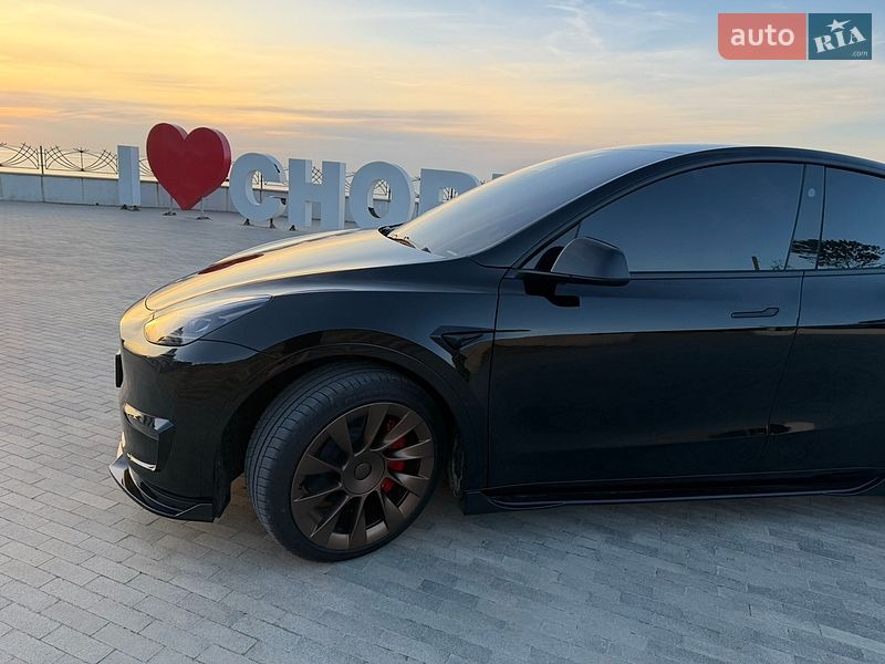 Внедорожник / Кроссовер Tesla Model Y 2023 в Великодолинском