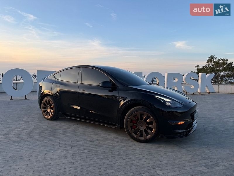 Внедорожник / Кроссовер Tesla Model Y 2023 в Великодолинском