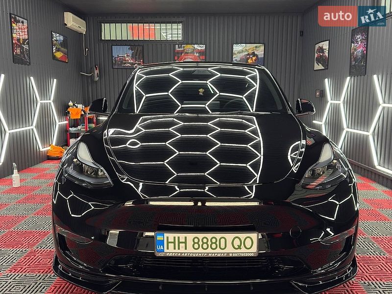 Внедорожник / Кроссовер Tesla Model Y 2023 в Великодолинском