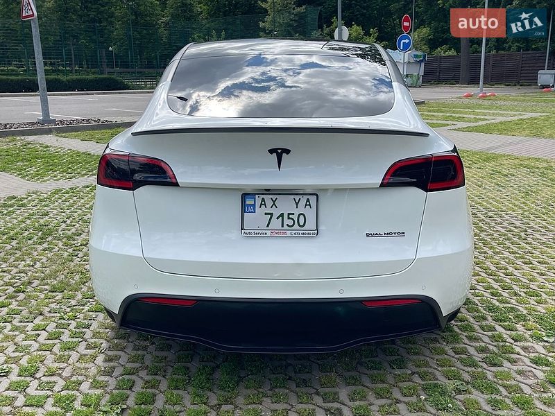 Позашляховик / Кросовер Tesla Model Y 2022 в Харкові