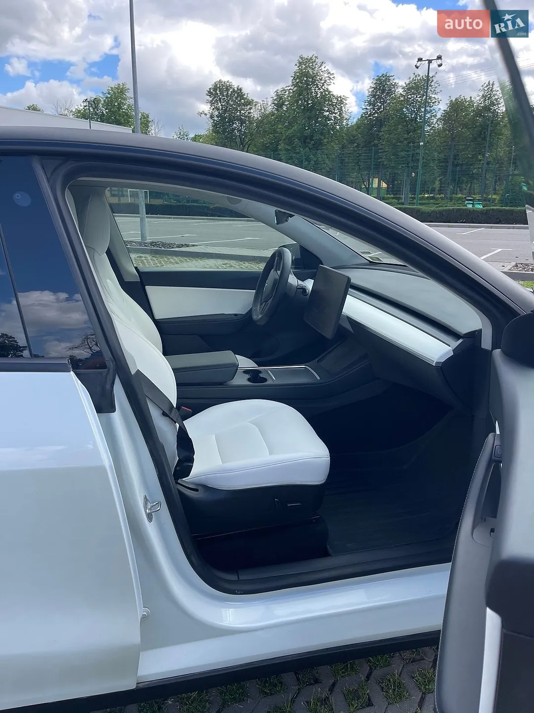 2022 Tesla Model Y - мініатюра 18