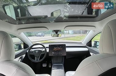 Позашляховик / Кросовер Tesla Model Y 2022 в Харкові фото 17 Позашляховик / Кросовер Tesla Model Y 2022 в Харкові