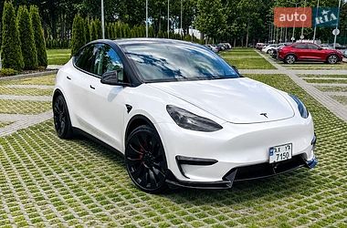 Позашляховик / Кросовер Tesla Model Y 2022 в Харкові