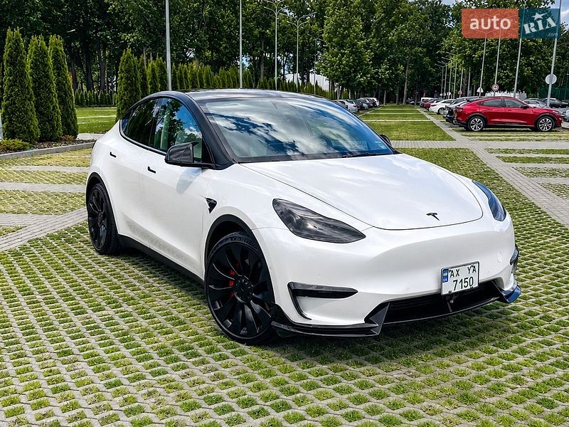 Позашляховик / Кросовер Tesla Model Y 2022 в Харкові