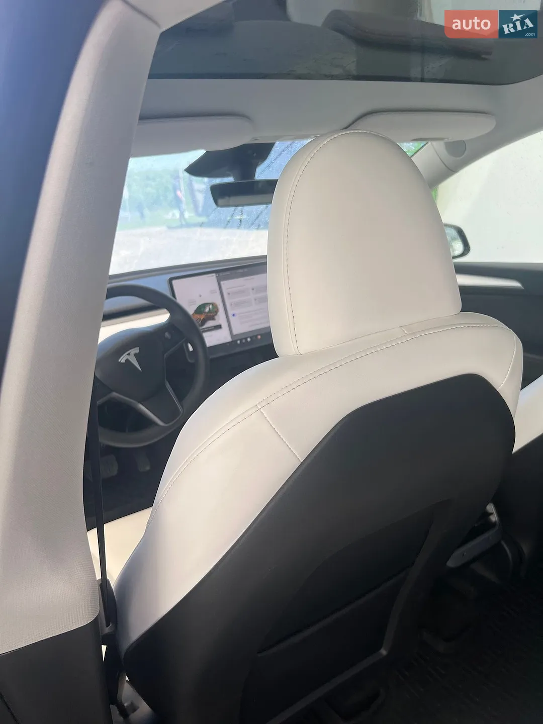 2024 Tesla Model Y - мініатюра 17