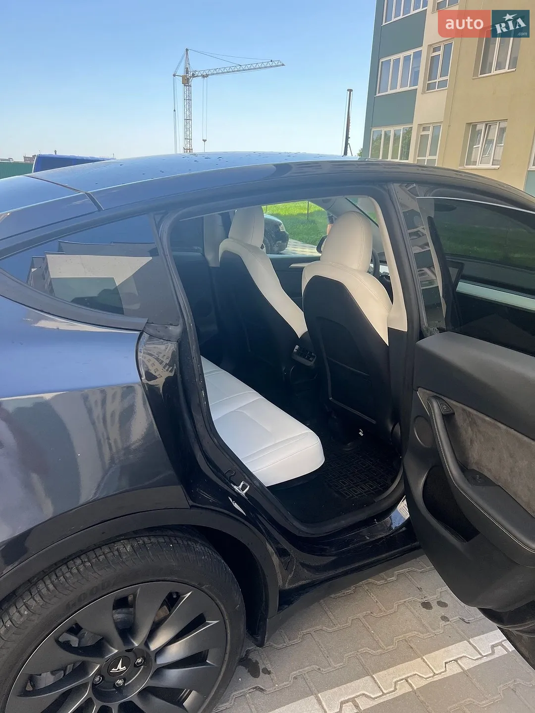 2024 Tesla Model Y - мініатюра 26
