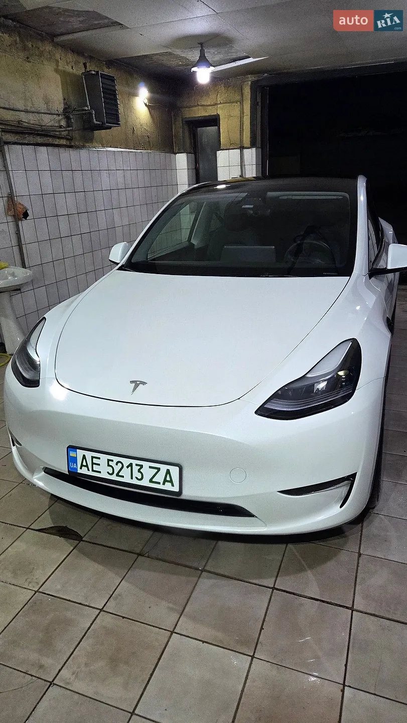 2024 Tesla Model Y - мініатюра 3