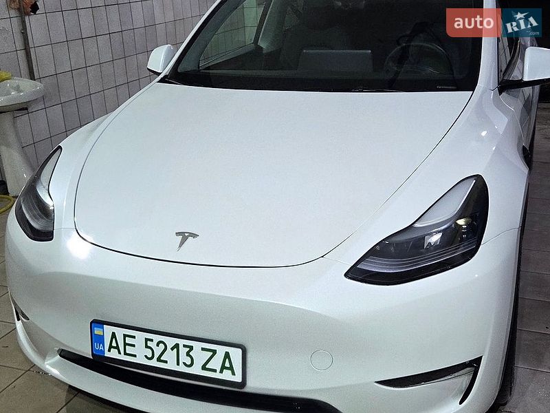 Позашляховик / Кросовер Tesla Model Y 2024 в Дніпрі