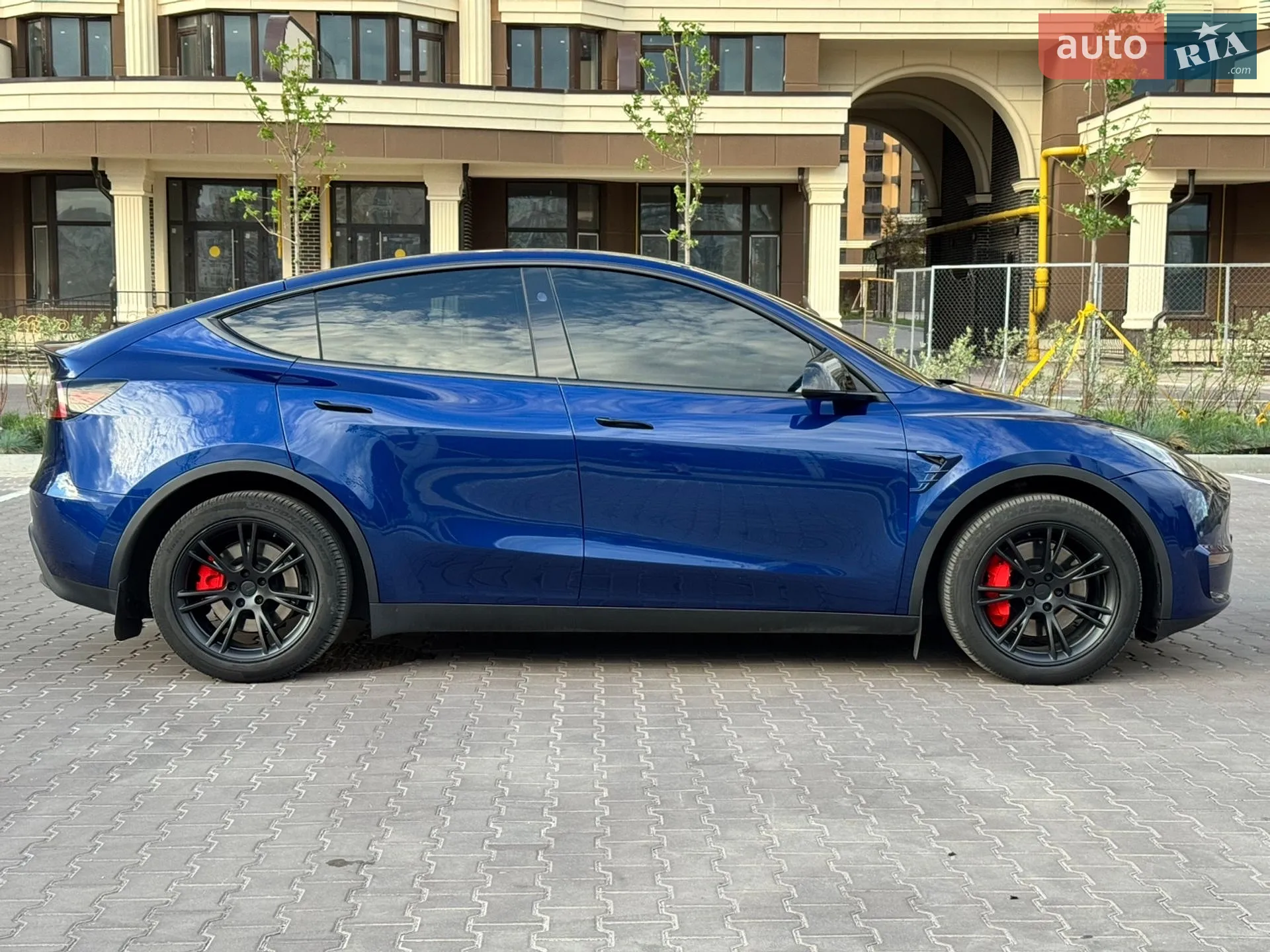 2023 Tesla Model Y - мініатюра 9