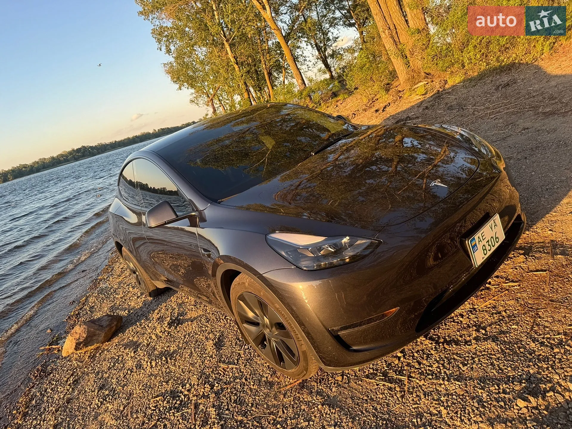 2024 Tesla Model Y - мініатюра 2