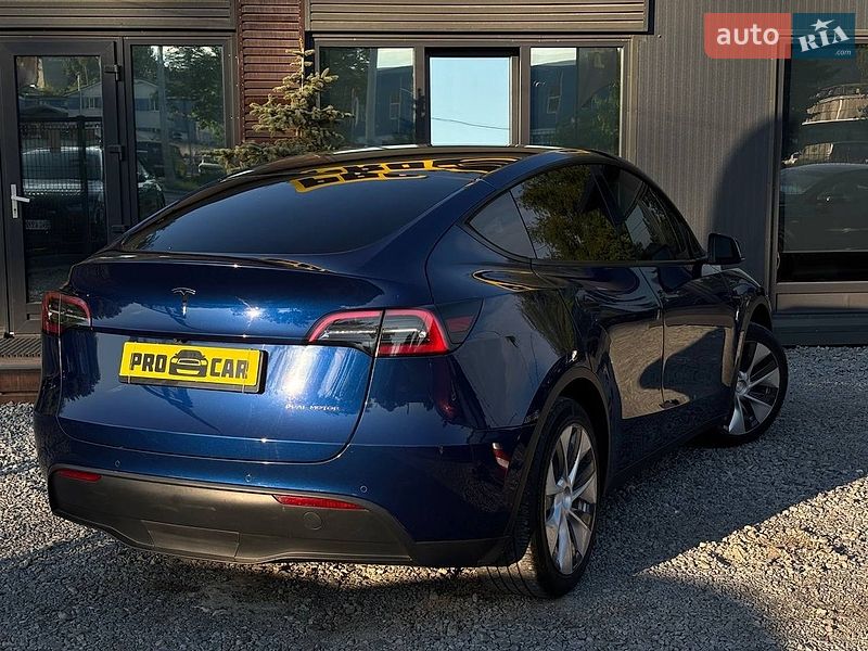 Внедорожник / Кроссовер Tesla Model Y 2021 в Львове