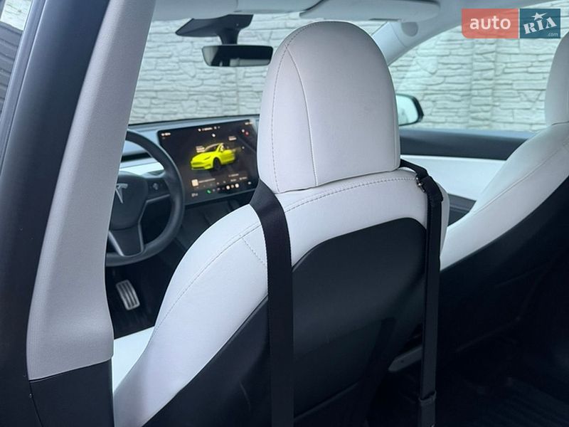 Позашляховик / Кросовер Tesla Model Y 2022 в Дніпрі