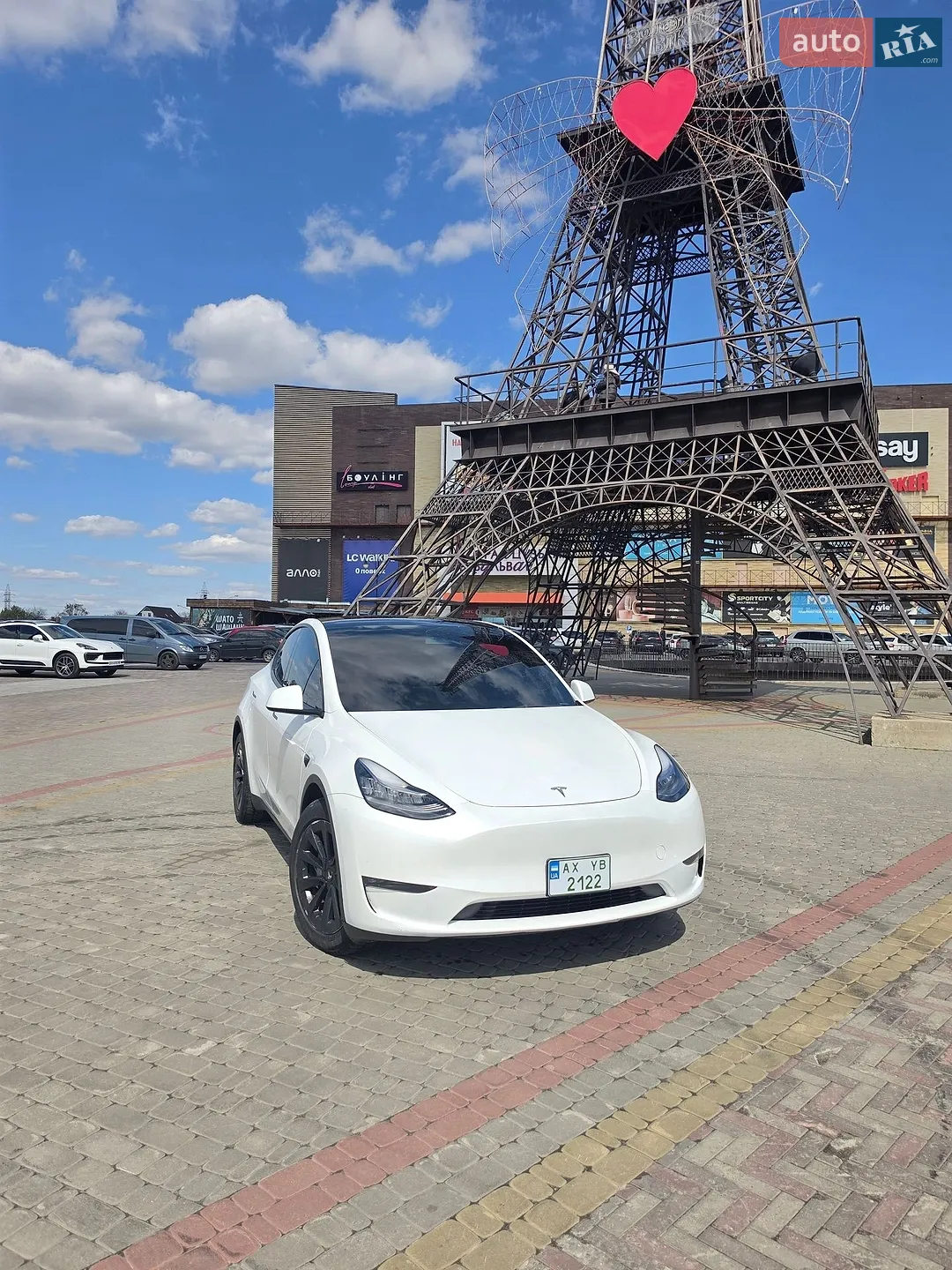 2023 Tesla Model Y - мініатюра 4