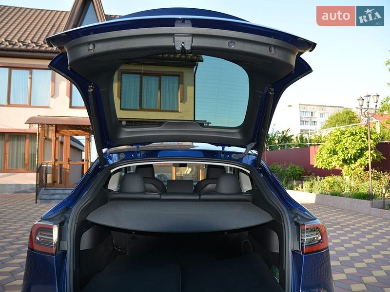 Внедорожник / Кроссовер Tesla Model Y 2023 в Первомайске