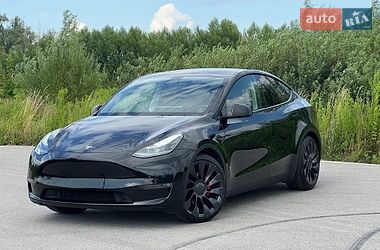 Позашляховик / Кросовер Tesla Model Y 2023 в Дніпрі