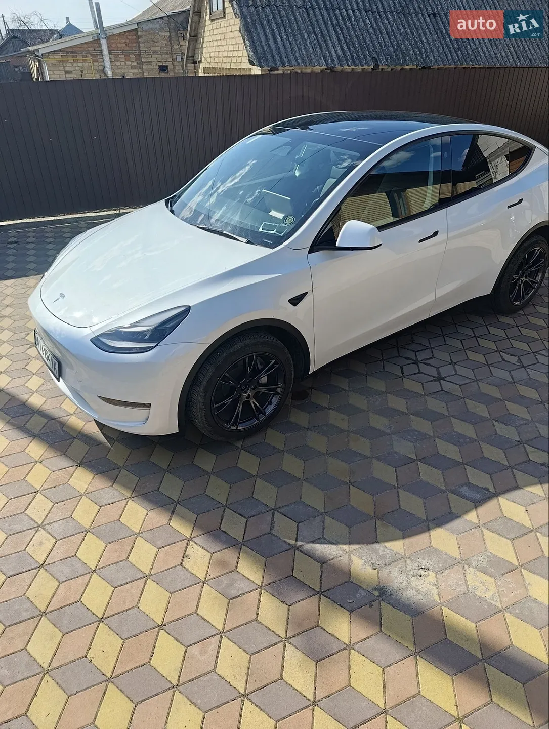 2025 Tesla Model Y - мініатюра 6