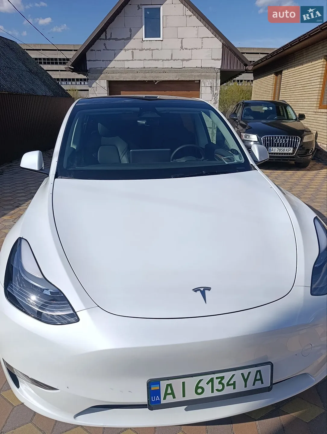 2025 Tesla Model Y - мініатюра 4