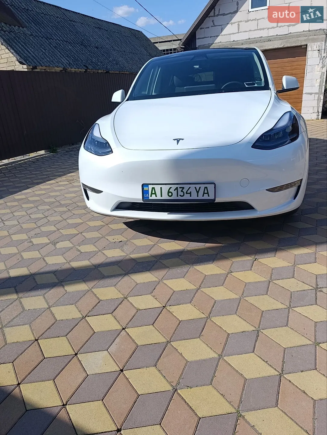 2025 Tesla Model Y - мініатюра 14