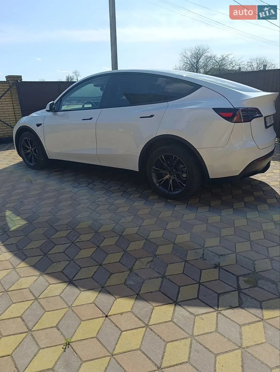 2025 Tesla Model Y - мініатюра 17