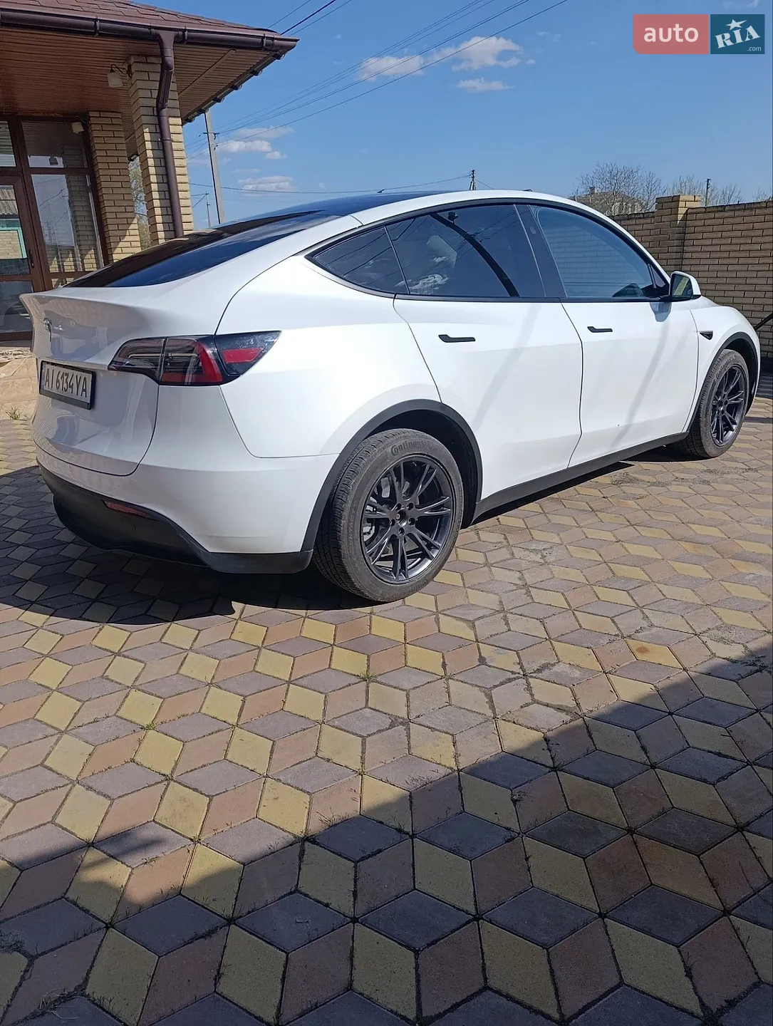 2025 Tesla Model Y - мініатюра 19
