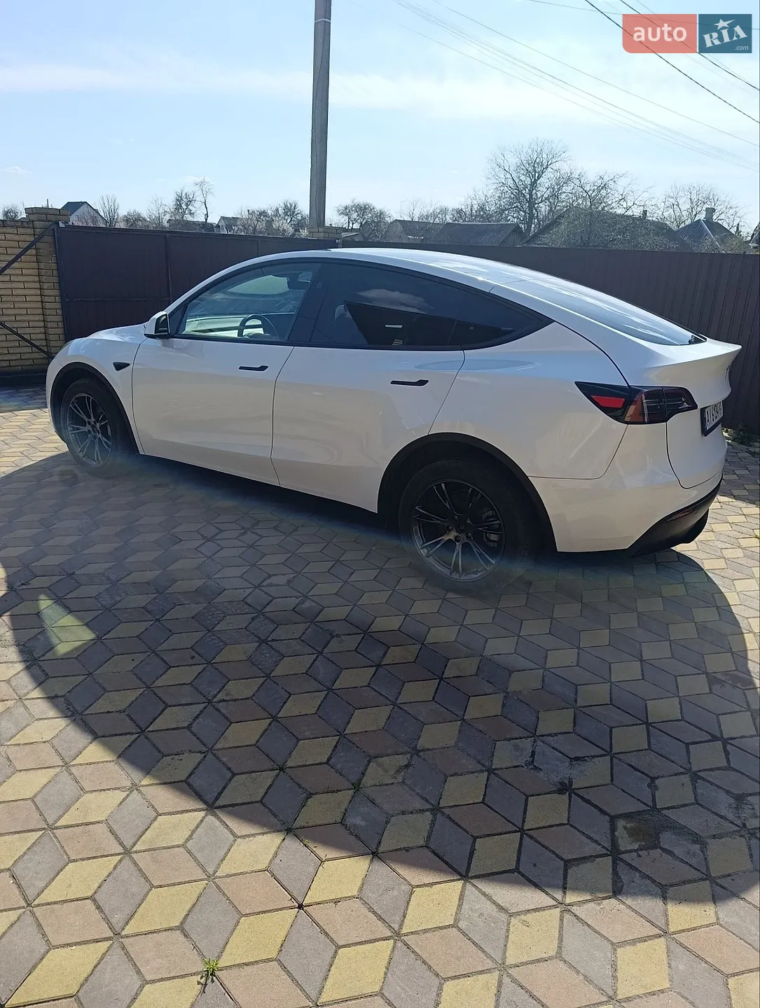 2025 Tesla Model Y - мініатюра 23